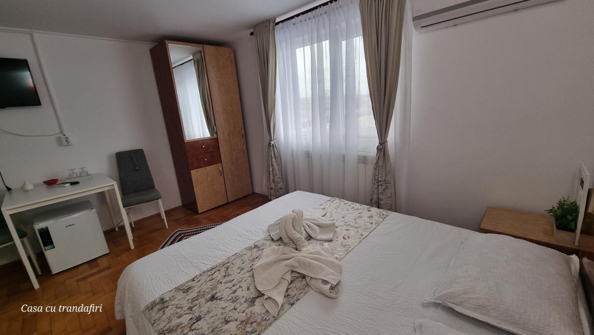 Casa Cu Trandafiri Murighiol Exteriör bild