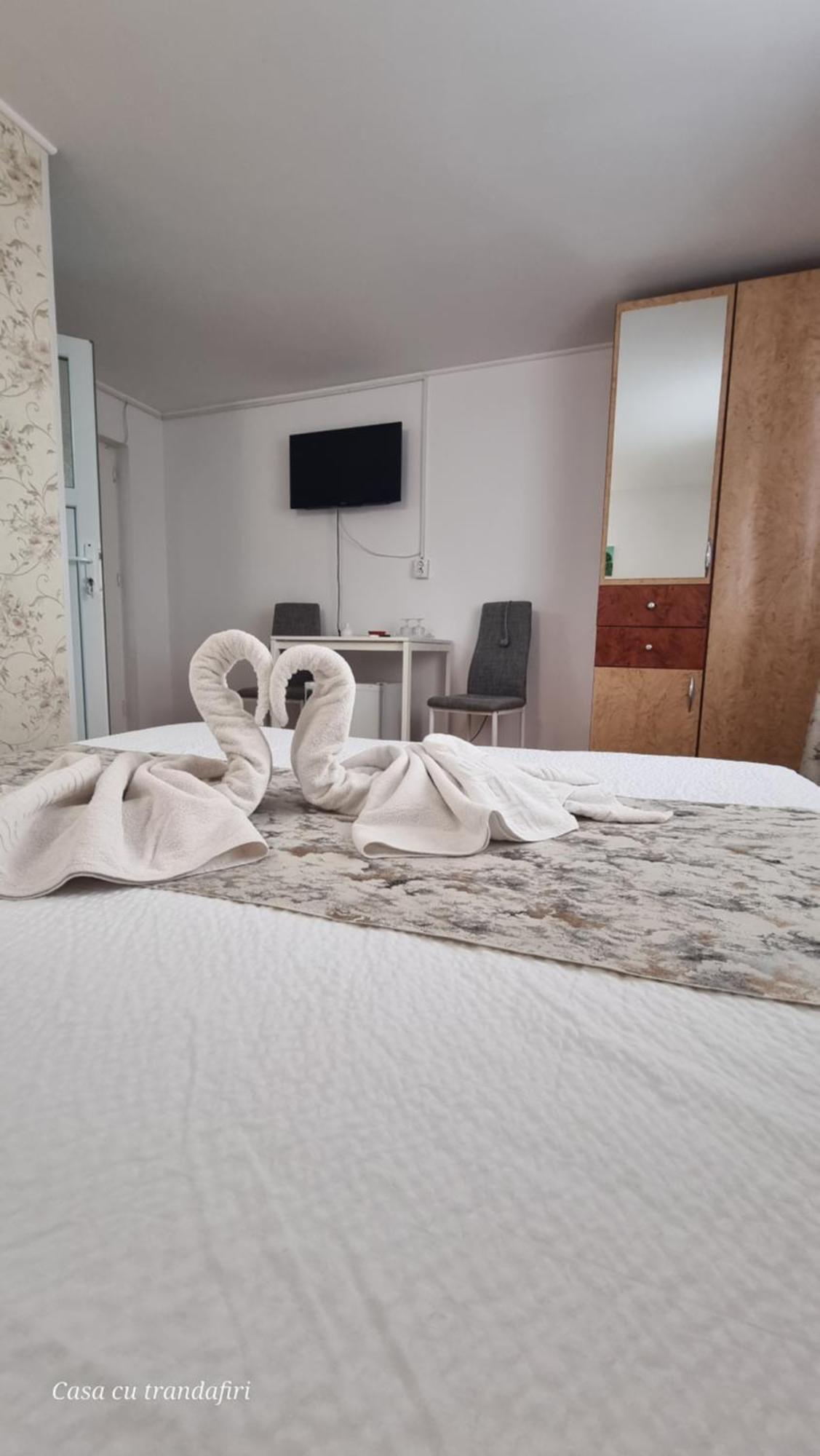 Casa Cu Trandafiri Murighiol Exteriör bild